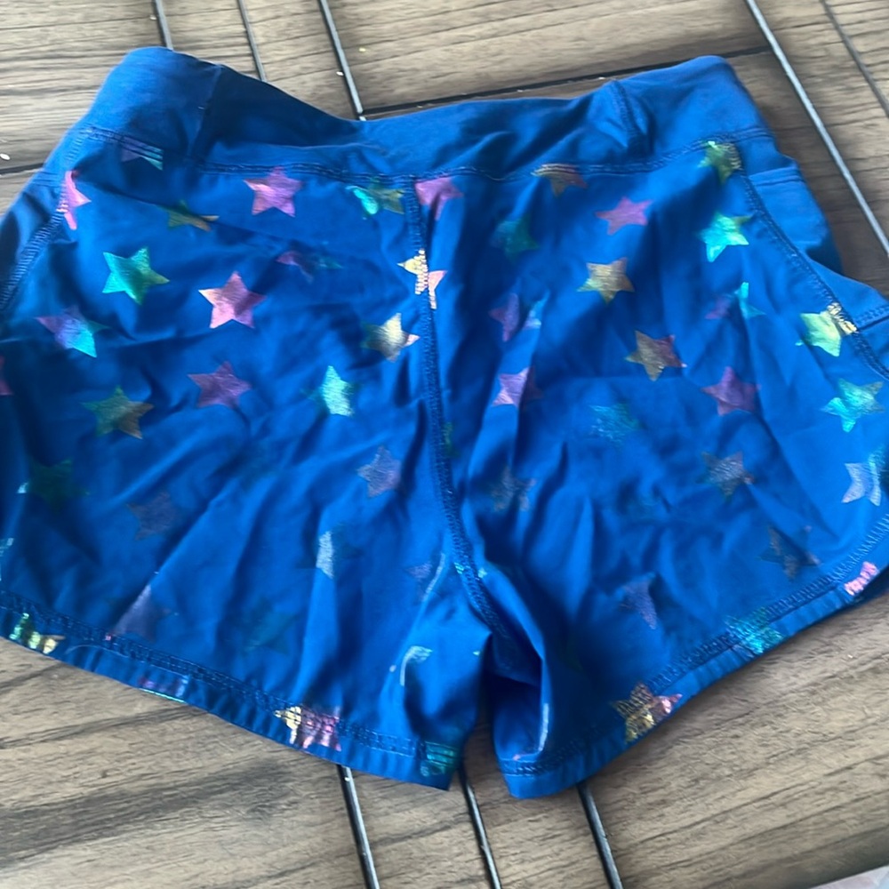 Star shorts!